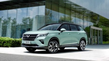 Wuling آستا