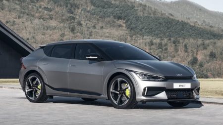 کیا EV6 خودروی سال اروپا 2022