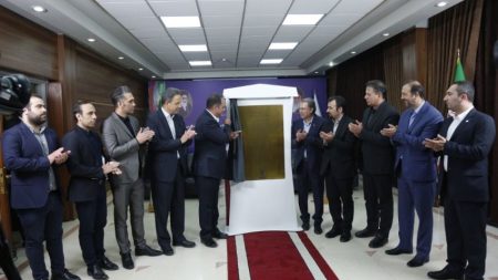 افتتاح کارخانه پرس شاپ و تولیدسرسیلندر کرمان خودرو ارگ بم
