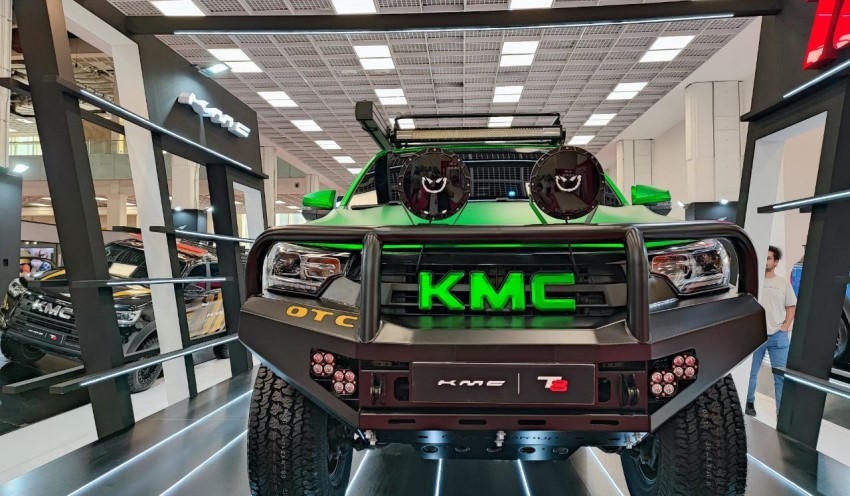 کی ام سی T8 Monster حضور کرمان موتور در نمایشگاه آفرود 1402