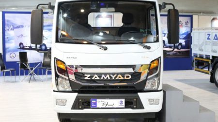 کامیونت باراد زامیاد 5.5 تن، 6 تن و 9.5 تن در نمایشگاه خودرو مشهد 1402